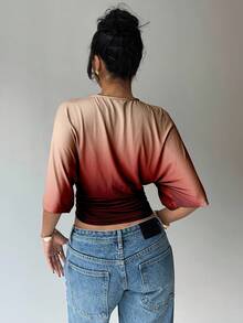 Aloruh T-shirt décontracté court plissé à manches courtes chauve-souris, col rond dégradé pour femmes - Multicolore - Voir 2