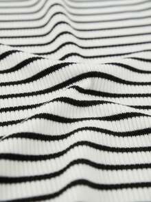 SHEIN LUNE 2pcs Women Casual Striped & Solid Color Skirt Set Skirts Curve 2 Piece Skirt Black And White Skirt Skirts For Women Set Jupe Women