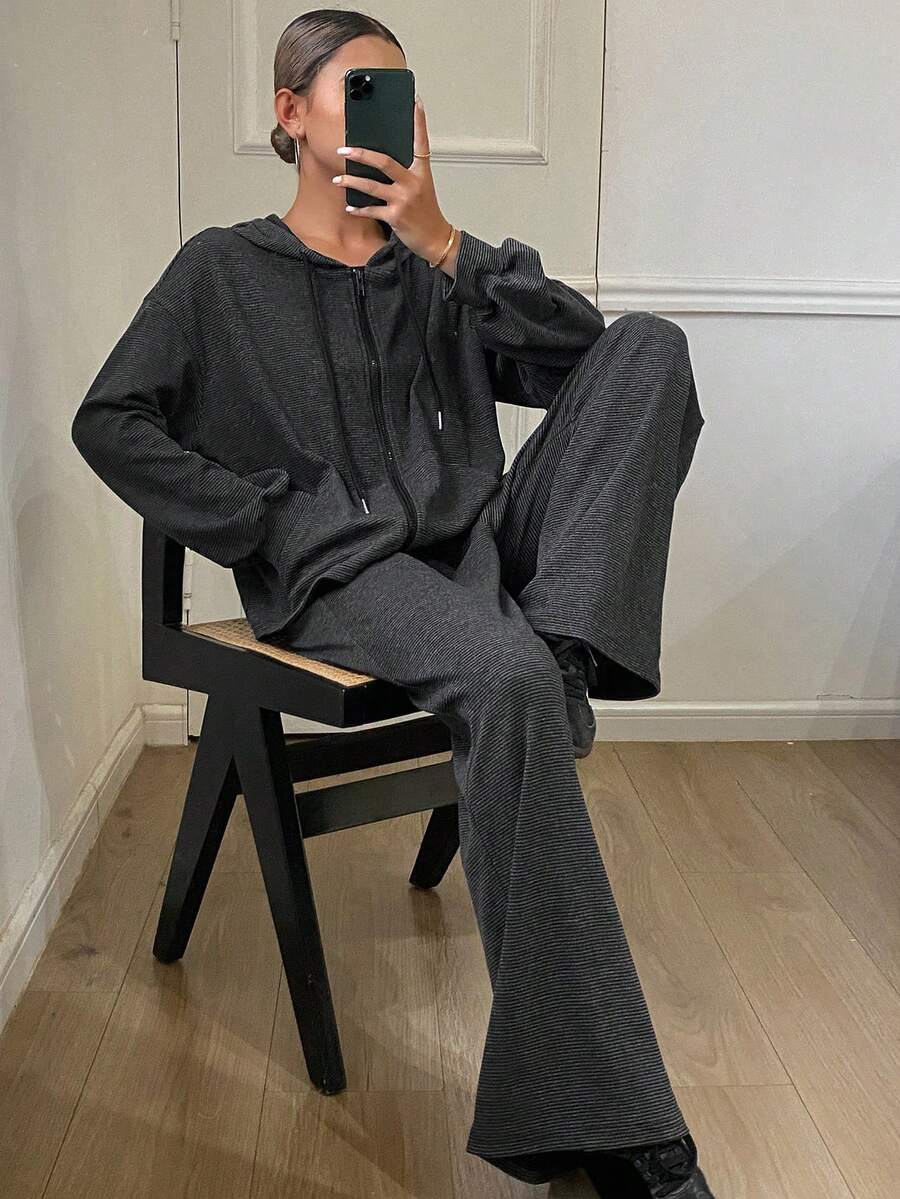 Livesso 女士秋冬时尚条纹宽松商务休闲连帽开衫和直筒裤两件套家居服套装 - 深灰色 - 查看 1