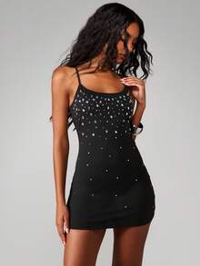 MISSGUIDED 金属铆钉装饰紧身迷你连衣裙，适合夜生活、派对和俱乐部活动 - 黑色 - 查看 3
