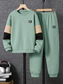 2 件套青少年男孩运动休闲拼色圆领运动衫和运动裤套装，适合上学、居家、日常穿着、健身、百搭且简约