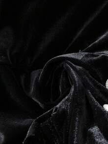 GlowEve CURVE 加大码女式法式优雅黑色天鹅绒挂脖 V 领泡泡袖长袖衬衫，法式约会夜派对天鹅绒衬衫 - 黑色 - 查看 5