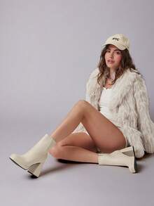 Solezae Giày bốt cổ cao đế xuồng thời trang bằng da PU sáng bóng thoải mái cho nữ - Màu be - Xem 3