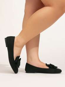 CUCCOO CURVES Plus Size Women's Square Toe Low Heel Fashion Bow Decor High Heel Pumps - Black - View 2