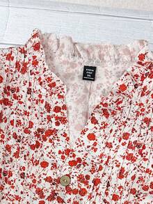 Hourglow Áo cánh tay ngắn cổ chữ V họa tiết hoa nhỏ xinh xắn dành cho nữ cỡ lớn có viền xếp nếp Áo cánh nữ tay ngắn mùa hè Áo mùa hè cỡ lớn Áo sơ mi mùa hè tay ngắn Áo thường ngày mùa hè - Đỏ và trắng - Xem 3