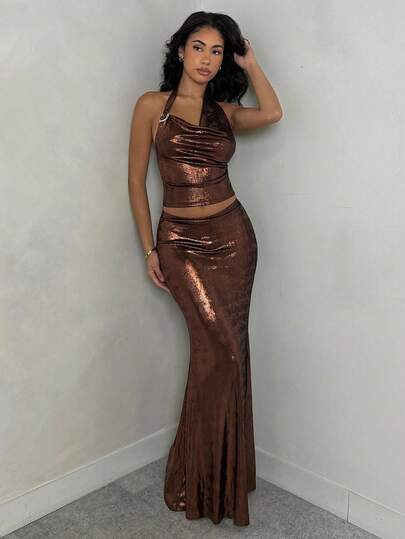 SHEIN Glamour SHEIN 글래머 여성용 커피 브라운 메탈 데코 홀터넥 비대칭 밑단 핏 니트 스팽글 탑 + 롱 하이웨이스트 피쉬테일 스커트 브라운 2피스 세트, 캐주얼, 데이트, 파티 여성 우아한 2피스, 추수감사절 의상, 여성용 할로윈 의상