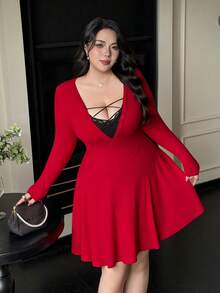 Flirla Vestido Vermelho Curvy Plus Size Feminino de Tricô de Natal com Contraste de Decote em V, Amarração, Renda Sexy, Cintura Marcada e Saia em A, Vestido Vermelho Plus Size, Vestido Curvy Plus Size - Vermelho - Visão 5