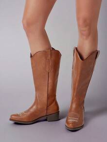 Solezae 西部经典女式尖头低跟粗跟优质素食皮革棕褐色套穿中筒牛仔靴 - 经典缝线，轻松打造牛仔竞技到街头风格。 - 紫紅色 - 查看 5