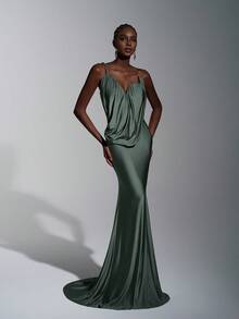 Elitara 优雅时尚的不对称领口褶皱鱼尾裙摆连衣裙，手工褶皱领口，飘逸鱼尾裙摆，适合正式场合、晚宴、商务活动、舞会、派对和节日等场合。 - 綠色 - 查看 3