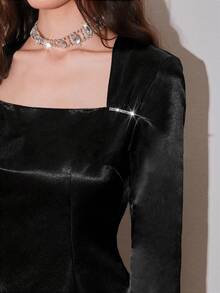 Modelyn 女式纯色天鹅领长袖修身时尚迷你连衣裙 - 黑色 - 查看 6