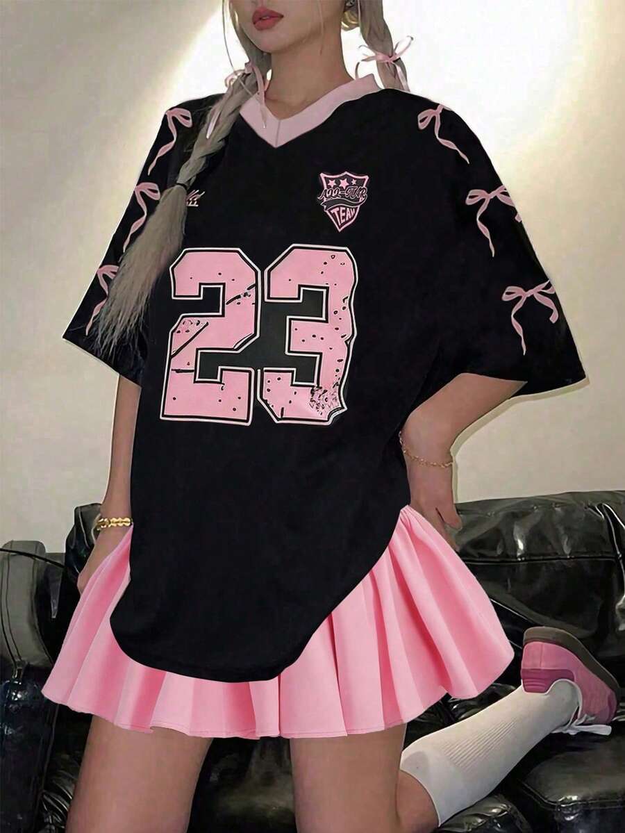 Sparklyn 2pcs Set Teen Girls Pink Bow & Letter V-Neck Black Loose T-Shirt With Pink V-Shaped Pleat Mini Skirt, Sweet And - Multicolor - View 1