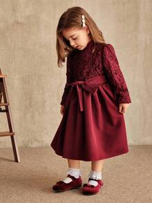 SHEIN Christmas Kids Dress, Partywear ,Santa Dress , New Years Dress, Christmas Children's Girls' Princess Dress Red Water Soluble Cloth Embroidered Waist Strap Bow Dress Long Sleeve Dress Gorgeous Dress Dress Parent Child Dress Autumn/Winter New Clothes For Kids Winter Winter Fall Haut Christmas Party Dress Winter Clothes - Burgundy - View 4