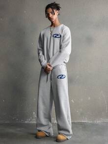 AXEPEAK 男士几何印花圆领长袖卫衣搭配抽绳腰运动裤，休闲宽松套装，适合秋冬季穿着 - 灰色 - 查看 4