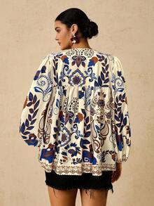 Travachic Áo cánh tay dài buộc phía trước họa tiết nhiệt đới và hoa văn cỡ lớn dành cho nữ - Màu be - Xem 2