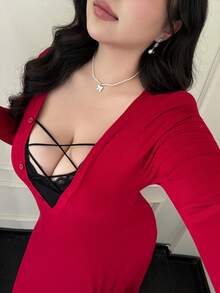 Flirla Vestido Vermelho Curvy Plus Size Feminino de Tricô de Natal com Contraste de Decote em V, Amarração, Renda Sexy, Cintura Marcada e Saia em A, Vestido Vermelho Plus Size, Vestido Curvy Plus Size - Vermelho - Visão 1