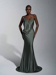 Elitara 优雅时尚的不对称领口褶皱鱼尾裙摆连衣裙，手工褶皱领口，飘逸鱼尾裙摆，适合正式场合、晚宴、商务活动、舞会、派对和节日等场合。 - 綠色 - 查看 6