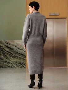 Uhlyne 女士简约教师装，时尚通勤风格，设计感十足，金色纽扣开衫搭配简约休闲A字裙，商务休闲两件套针织套装，秋冬 - 灰色 - 查看 4