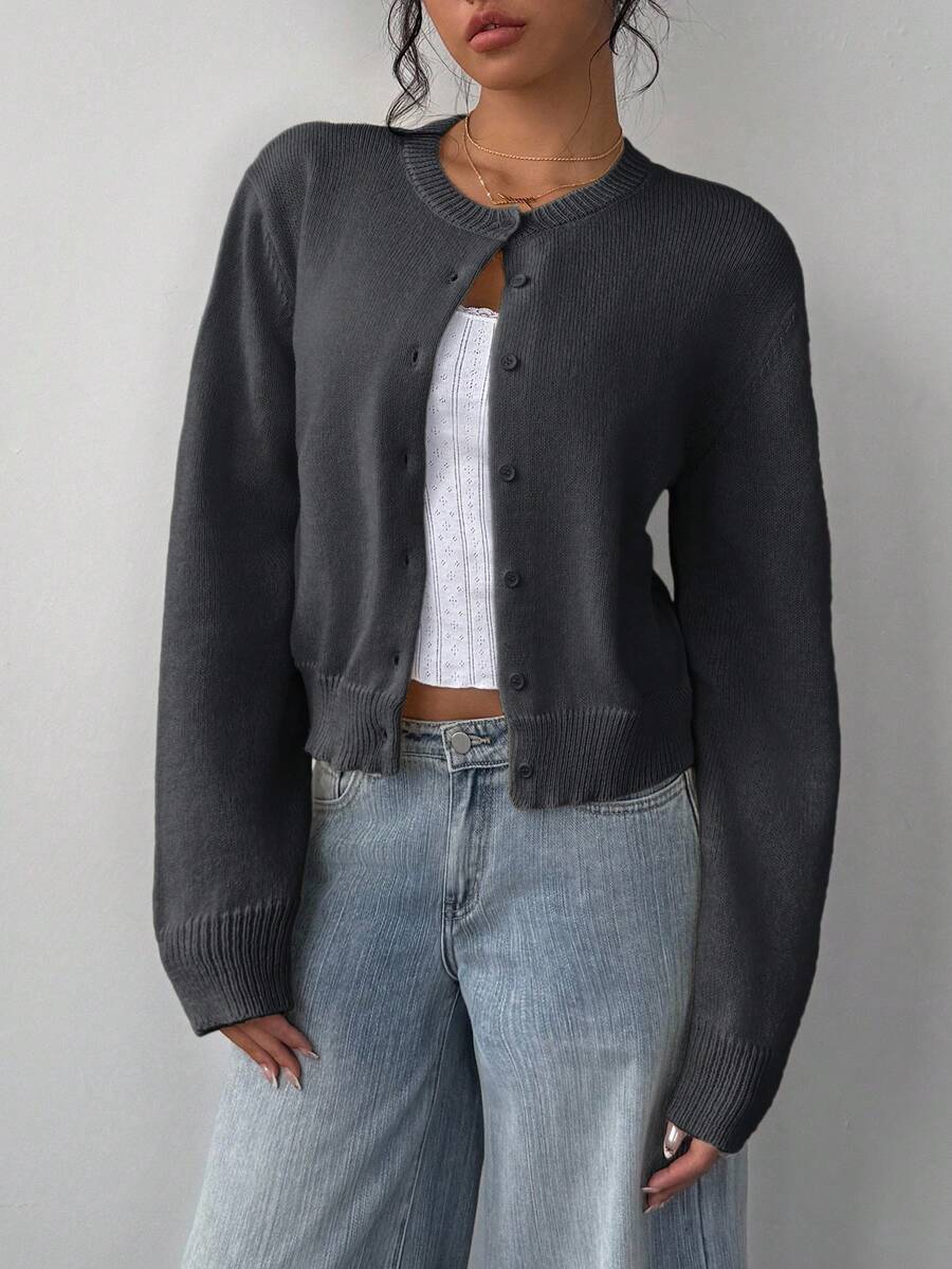 SHEIN BASICS 女款休閒純色圓領長袖寬鬆短版開襟衫,秋冬季 - 深灰色 - 查看 1