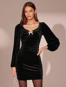 Enchnt Chic Black Long Sleeve Bodycon Dress With Sweetheart Neckline And White Bow Detail - Black - View 6