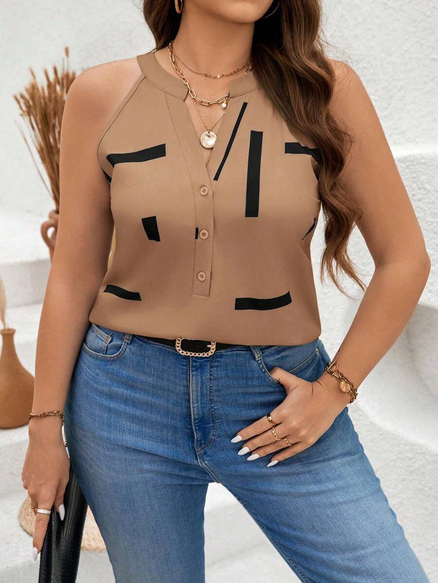 SHEIN LUNE 大码女式夏季无袖 V 领半纽扣几何印花衬衫 - 卡其色 - 查看 1