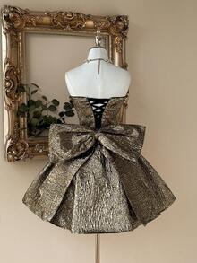 Lovelzi Elegantes luxuriöses goldfarbenes Jacquard-Satin-A-Linien-Kleid mit Trägerlos, Rückenausschnitt und abnehmbarer Schleife, geeignet für Hochzeiten, Junggesellenabschiede, Urlaub, Cocktailveranstaltungen, Abschlussbälle, Geburtstage, Hochzeitsgäste, Abschluss, Abendessen, Homecoming