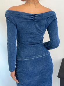 Siren Gaze 女式露肩长袖金属装饰牛仔上衣，时尚修身 - 深色水洗藍 - 查看 3