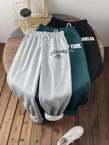 SHEIN 3 件青少年男童休闲黑色、深灰色、浅灰色运动裤、慢跑裤适合秋季、冬季、学校、家居、日常穿着、运动、生日派对、郊游、百搭且多功能 - 墨綠色 - 查看 7