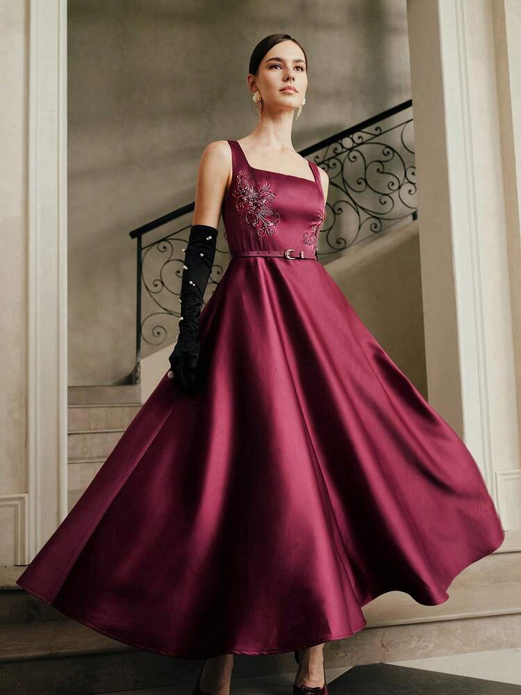 Elegant Square Neck Sequins Embroidered Sleeveless Flared Dress