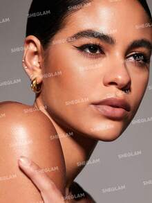 SHEGLAM Wing It Waterproof Liner Duo-黑色 2 合 1 防水眼線液 翼印筆 貓眼防暈染持久超細翼眼線筆 派對眼線筆 品牌 美容 化妝 化妝品 適合女性與女孩 完美搭配冬季 Y2K 時尚 流行 生日禮物 假期 派對準備就緒 最佳顏色