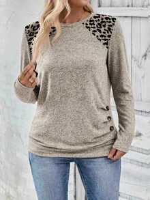EMERY ROSE Nueva camiseta de manga larga con cuello redondo, decoración de estampado de leopardo y botones para mujer de talla grande - Albaricoque - Ver 4