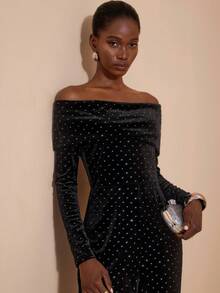 JIAN LASALA Samt-Jumpsuit mit Off-Shoulder, Glockenbeinen und Strass, für Damen im Herbst/Winter, für Partys geeignet. Elegante, luxuriöse und stilvolle Kleidungskollektion mit Mesh-Jumpsuit, Pailletten-Jumpsuit, Off-Shoulder Jumpsuit.