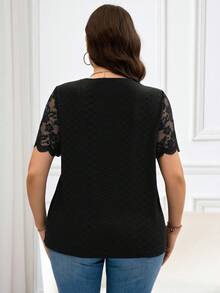 Reflora Camiseta de manga corta de tallas grandes, de color liso con parches de encaje - Negro - Ver 2