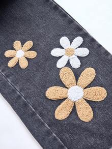 少女时尚贴袋雏菊刺绣阔腿宽松牛仔裤，适合早午餐穿着。Y2K复古深灰色水洗3D卡其色雪花牛仔裤，适合学校、校园、秋冬季节穿着。女童喇叭裤，时尚童裤，复古水洗牛仔裤，时尚雪花水洗花卉刺绣阔腿牛仔裤，花朵牛仔裤，雏菊牛仔裤，刺绣牛仔裤，可爱牛仔裤，秋冬90年代风格。 - 黑色 - 查看 3