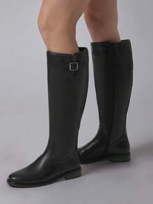 Solezae 女士圆头粗跟扣带及膝机车靴——百搭舒适 - 黑色 - 查看 5