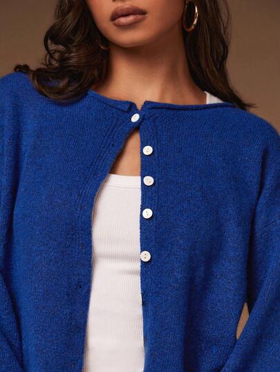 Athîral Cárdigan de punto azul zafiro para mujer, de ajuste relajado y recto, con cuello redondo clásico, hombros caídos y mangas largas, un diseño minimalista y elegante para usar en capas en primavera y otoño. Cárdigan de punto azul brillante con botones, ideal para invierno y Año Nuevo, otoño/invierno.