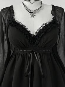 SHEIN CURVE+ 大码女式撞色蕾丝鸡心领网眼长袖时尚深色哥特衬衫 - 黑色 - 查看 5