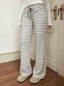 SHEIN EZwear 女士休闲低腰条纹拉绒抽绳腰部瑜伽宽松裤，舒适居家穿着，秋冬 - 黑與白 - 查看 6