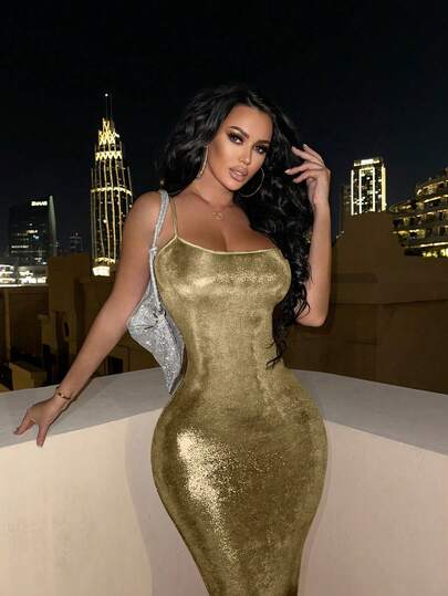 Eryvara فستان ماكسي نسائي بحمالات رفيعة وفتحة ضيقة