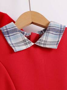 Mädchen Einfarbiger Wollmantel mit Kragen + kariertes Kragen A-Linien Kleid 2 Stücke Set. Der einfarbige Wollmantel mit Kragen hat eine Knopfverzierung und praktische Seitentaschen für einen schlichten und eleganten Look. Das ärmelloser Kleid ist mit einem karierten Kragen kombiniert und präsentiert einen retro-chic Stil. Ob für Ausflüge oder den Alltag, dieses Set kann einen einzigartigen und graziösen Charme zeigen und Sie leicht in den Mittelpunkt rücken. - Rot - Übersicht 5