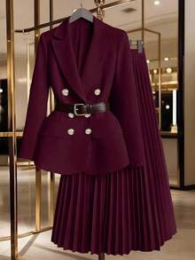 GlowEve Bộ 2 món áo khoác blazer cài nút vàng + chân váy xếp ly thời trang tối giản, thanh lịch, phù hợp đi làm hàng ngày cho nữ - Màu đỏ tím - Xem 3