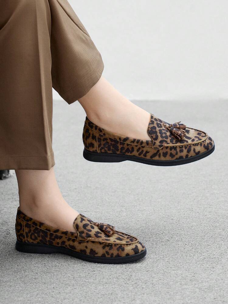 CUCCOO BIZCHIC Women's Fashion Leopard Print Tassel Comfortable Flat Loafers, Suitable For Vacation, Casual, And Daily Commute For Christmas Spring Shoes