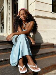 Grefit Women's Fashion White Flip Flops - White - View 2