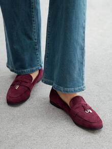CUCCOO BIZCHIC 女士时尚休闲通勤平底乐福鞋，金色锁扣设计 - 酒紅色 - 查看 3