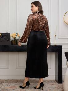 Modelyn Gaun Vintage Ukuran Besar dengan Motif Patchwork Elegan dan Pas Badan, Musim Gugur/Dingin - Hitam - View 2
