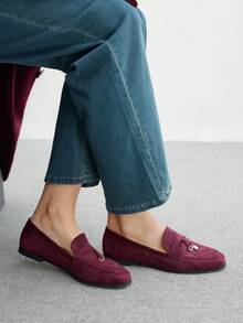 CUCCOO BIZCHIC 女士时尚休闲通勤平底乐福鞋，金色锁扣设计 - 酒紅色 - 查看 4