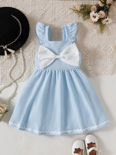 Elladie kids 年轻女孩优雅的白色连衣裙，配有大蝴蝶结和波浪丝带饰边