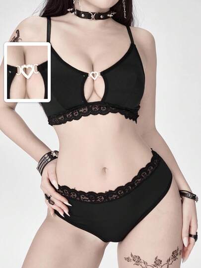 Goth Women's Lingerie Set With Heart Decor Lace Patchwork Bra And Panty