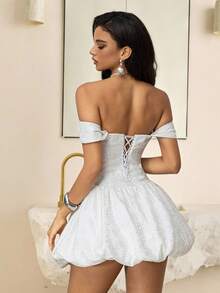 Vowa 优雅、高贵、宫廷风格的白色提花缎面连衣裙，腰部收紧，适合单身派对、婚礼、毕业典礼、度假、新娘送礼会 - 露肩 - 白色 - 查看 3