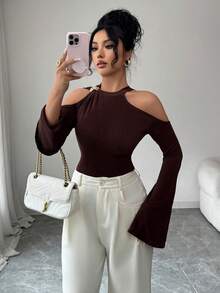 SHEIN Elenzya 女士优雅通勤纯色露肩挂脖喇叭袖衬衫 - 咖啡棕 - 查看 5