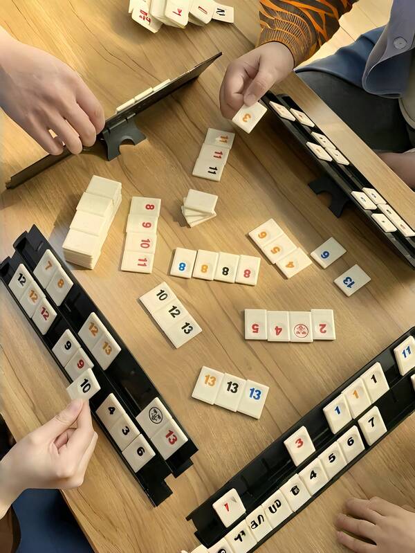 106 Stück Rummy Würfelspiel-Set mit 4 Haltern, klassisches Brettspiel-Kartenspiel für Erwachsene, Party, Reise, Unterhaltung, strategischer Spaß, Geschenk